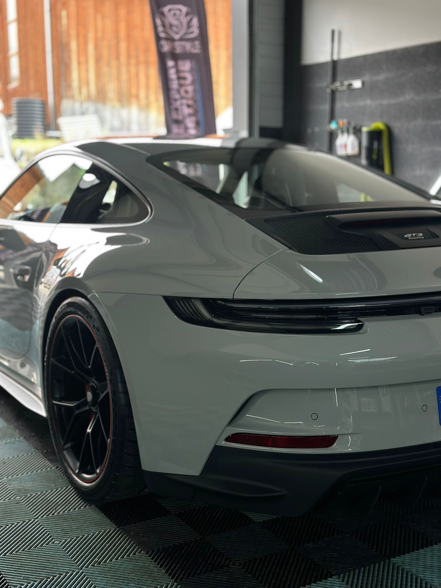 Lavage extérieur supercar